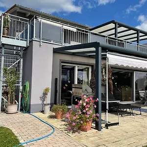 Luckylake Apartment